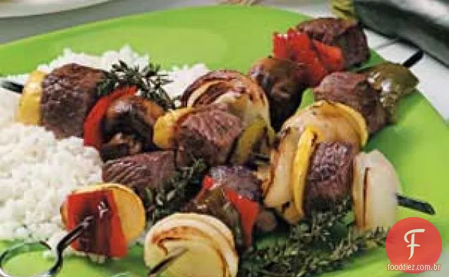 Espetinhos de bife de verão