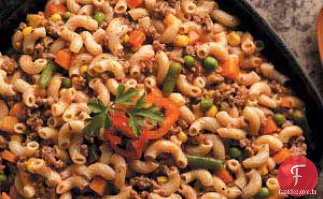 Macarrão com Hambúrguer na Frigideira