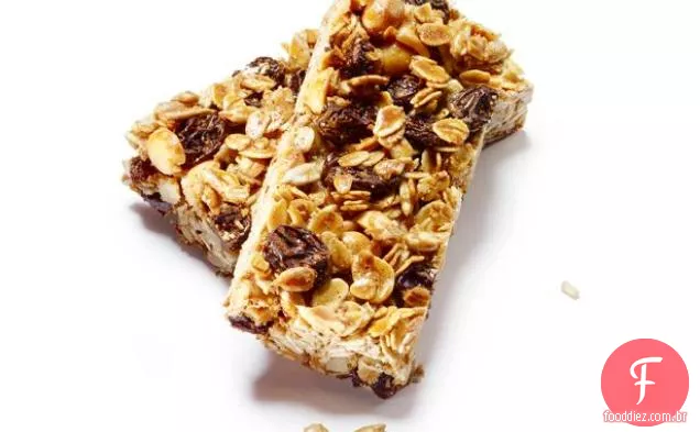 Barras de granola de amendoim e passas