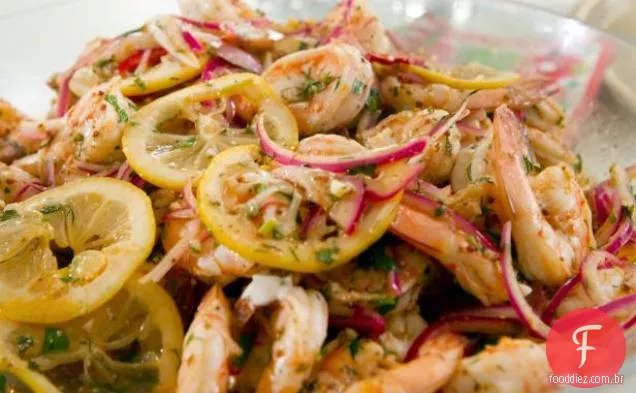 Camarão em conserva com aioli de limão e cebolinha