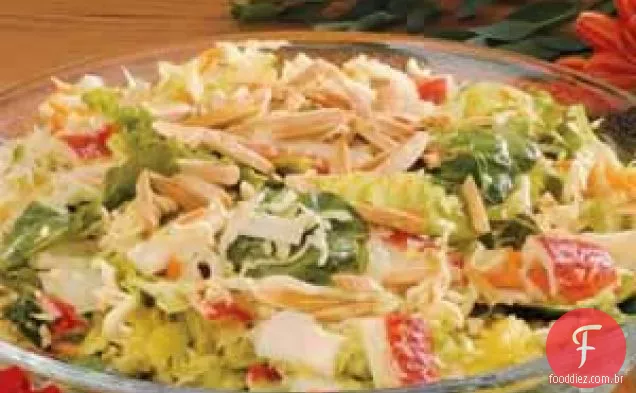 Mix de salada de repolho com caranguejo