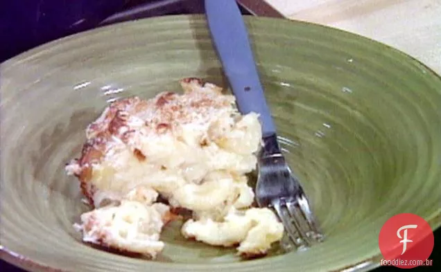 Macarrão cremoso com quatro queijos