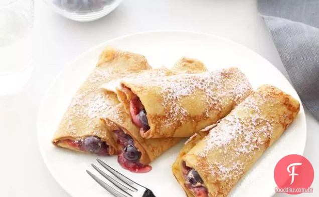 Crepes com manteiga de amendoim e geleia