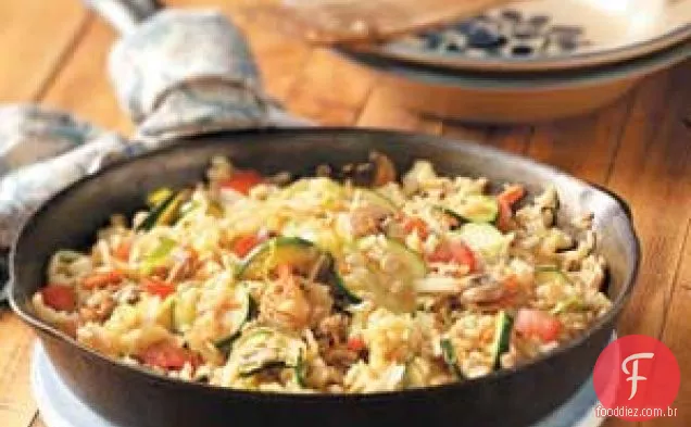 Arroz integral com vegetais salteados