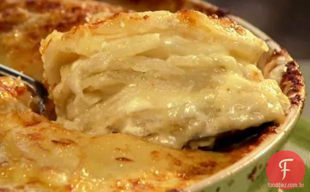 Caçarola de batata com queijo