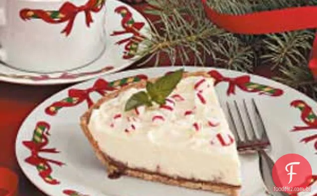 Torta de chocolate branco com menta