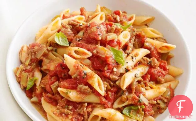 Penne com Ragu de Peru