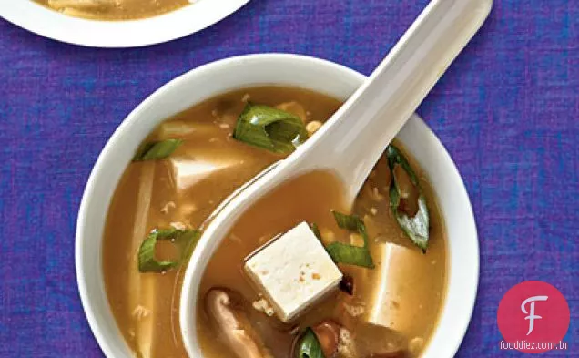Sopa quente e azeda com Tofu
