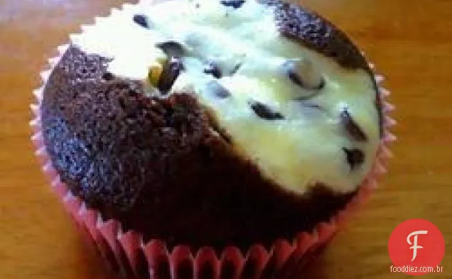 Cupcakes de fundo preto da vovó Gudgel