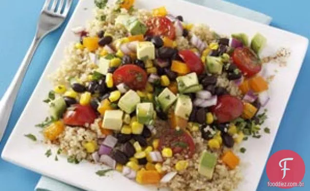 Salada de Quinoa e Feijão Preto