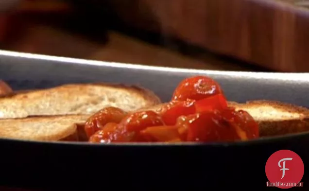 Bruschetta com tomates-cereja picantes