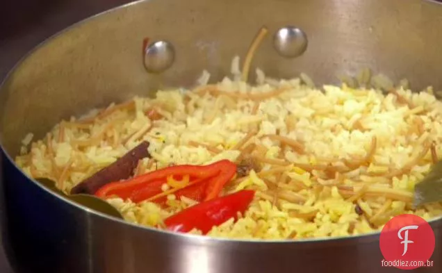 Pilaf de arroz com açafrão