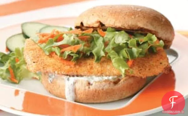 Sanduíches de peixe empanado para dois