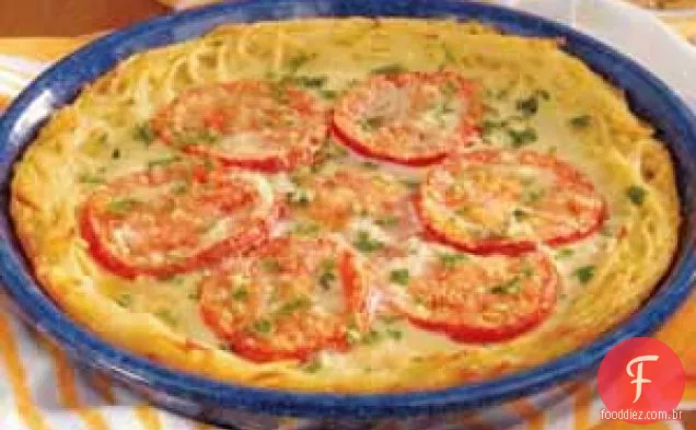 Torta de espaguete com atum
