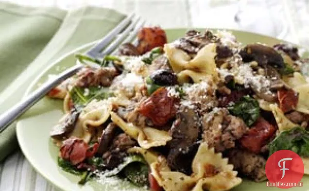 Jantar de macarrão durante a semana