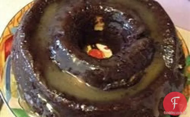 Bolo de chocolate irlandês com bomba de carro