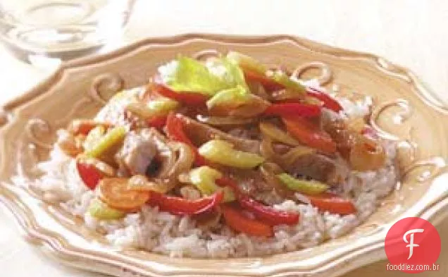 Carne de porco salteada com maçã