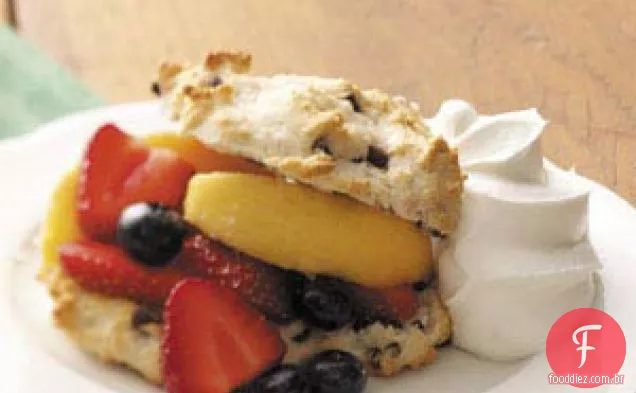 Shortcakes de três frutas