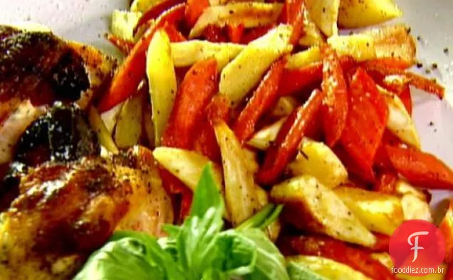 Pastinagas e cenouras assadas