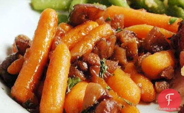 Cenouras envidraçadas com castanhas cristalizadas