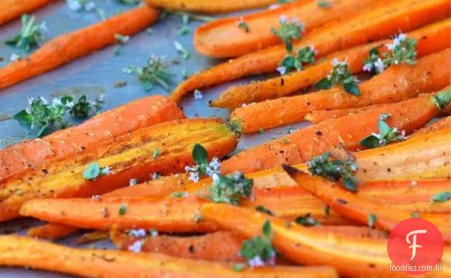 Cenouras De Primavera Assadas Com Coentro E Tomilho