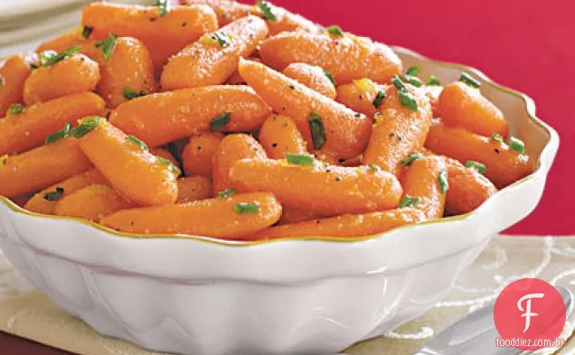 Cenouras com manteiga de Cebolinha de limão