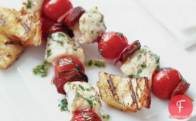Tamboril e chouriço Kebabs