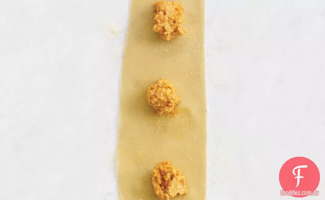 Ravioli de cenoura e ricota