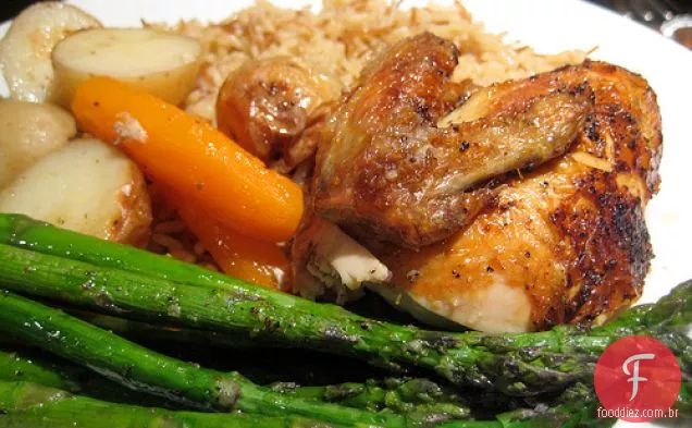 Frango Assado Com Batatas E Cenouras