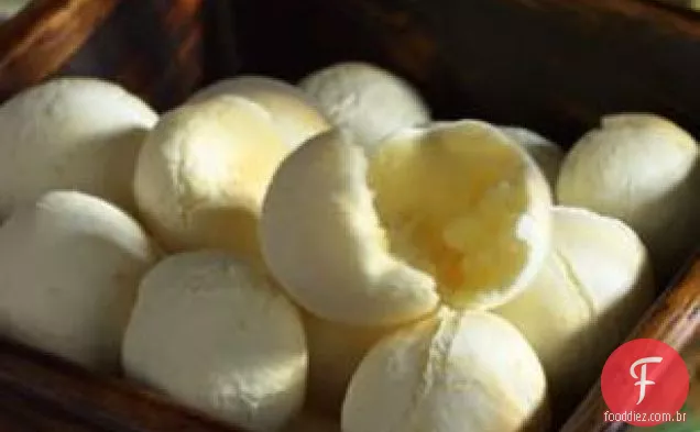 Puffs De Queijo De Mandioca Em Borracha
