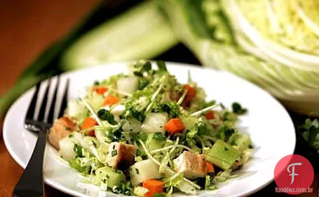 Daikon E Salada Picada De Frango Grelhado
