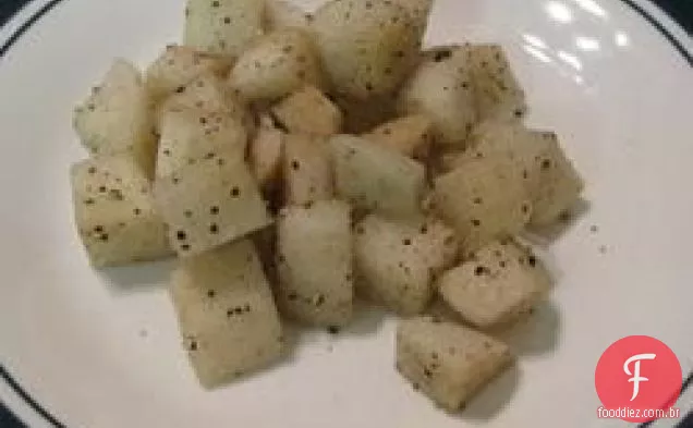 Picles De Rabanete Chinês Daikon Durante A Noite