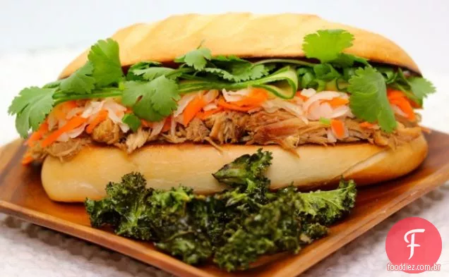 Slow Cooker Asiático Puxado Sanduíche De Porco Ou Banh Mi