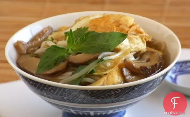 Sopa De Coalhada De Feijão Frito Vietnamita (Hu Tieu Chay)