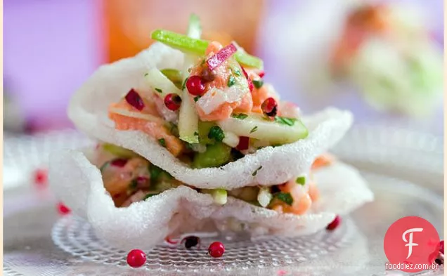 Tártaro De Salmão Com Rabanete E Maçã Verde