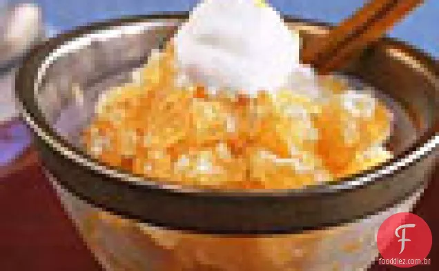 Granita de cidra de maçã temperada com chantilly de gengibre