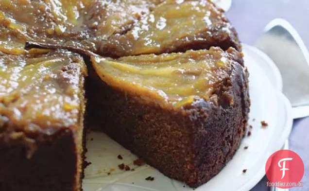 Bolo de Pêra e gengibre de cabeça para baixo