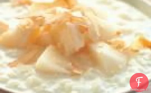 Pudim De Arroz De Coco Com Peras Asiáticas Com Gengibre
