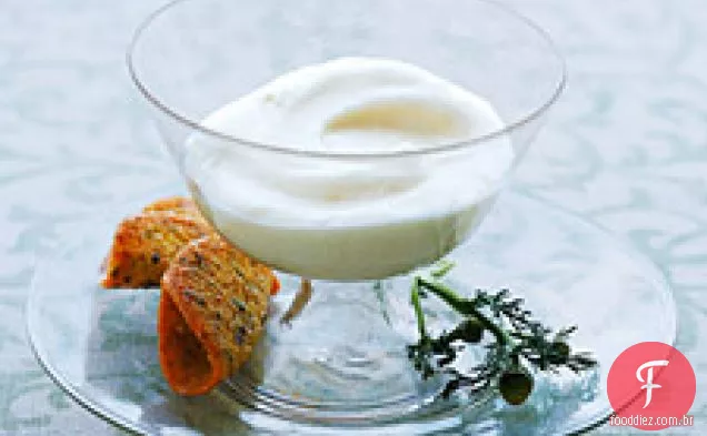 Mousse de limão e gengibre e tuiles de pistache
