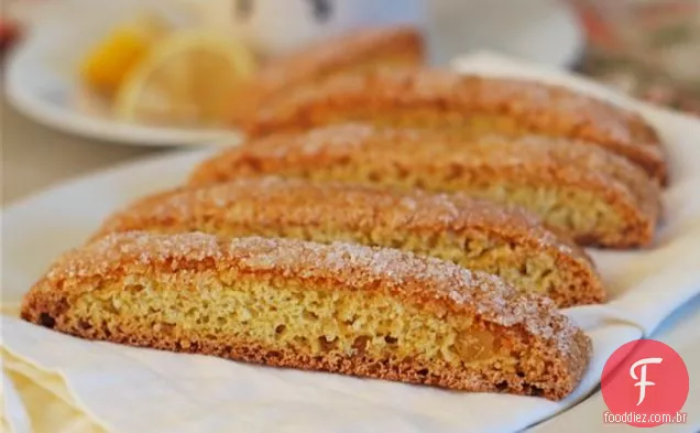 Biscotti Caseiro: Gengibre Limão, Pistache De Chocolate, Avelã