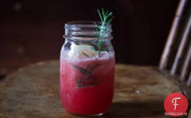 Maçã Gengibre Quente Toddy
