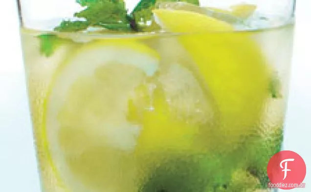 Limonada de gengibre-menta confusa