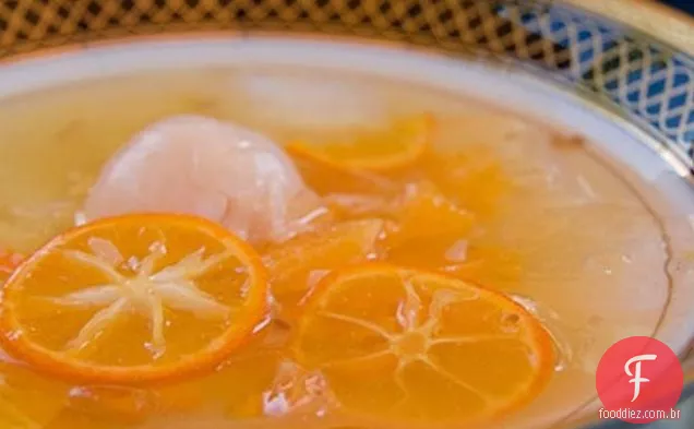 Sopa Loy Gaew, Laranja Fria E Lichia Em Calda De Gengibre