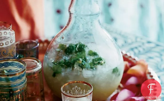 Doce Limão-Gengibre Rum Punch