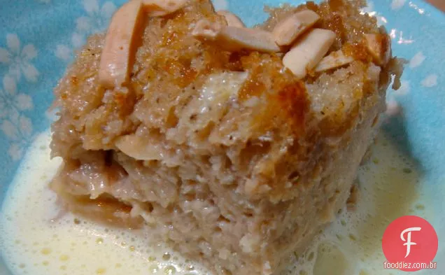Pudim De Pão Chai Com Creme De Gengibre Espumoso