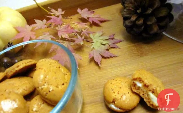 Ginger Spice Macarons