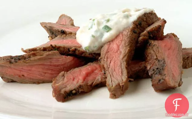 Bife apimentado com rábano-creme de Cebolinha