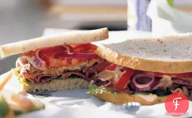 Sanduíche De Rosbife Deluxe