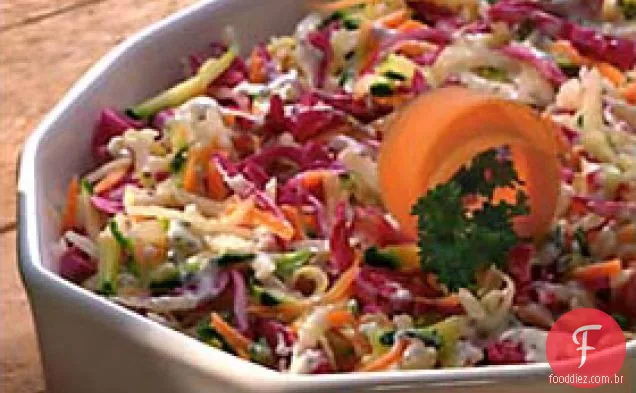 Salada De Repolho Vegetal Desfiada