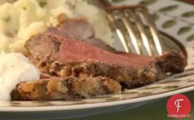 Lombo de carne com crosta de rábano